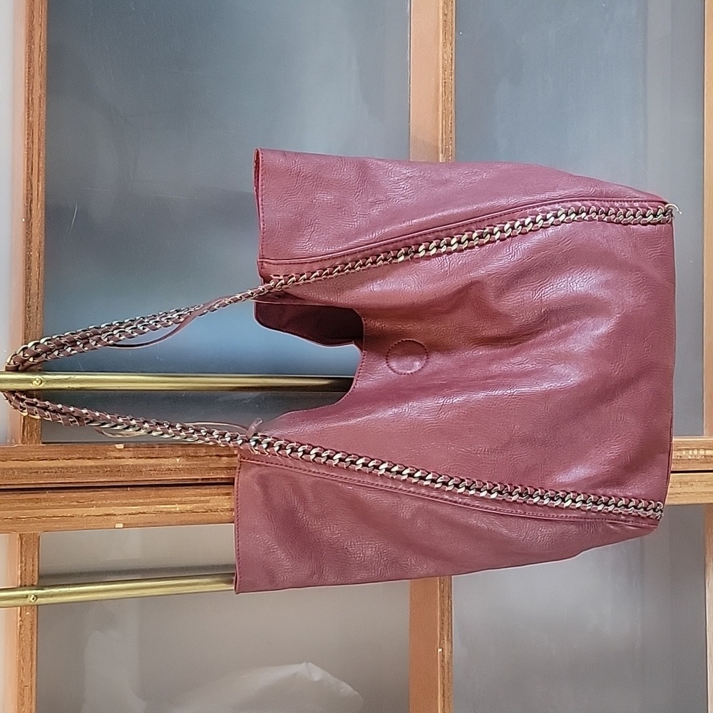 Leather shoulder bag